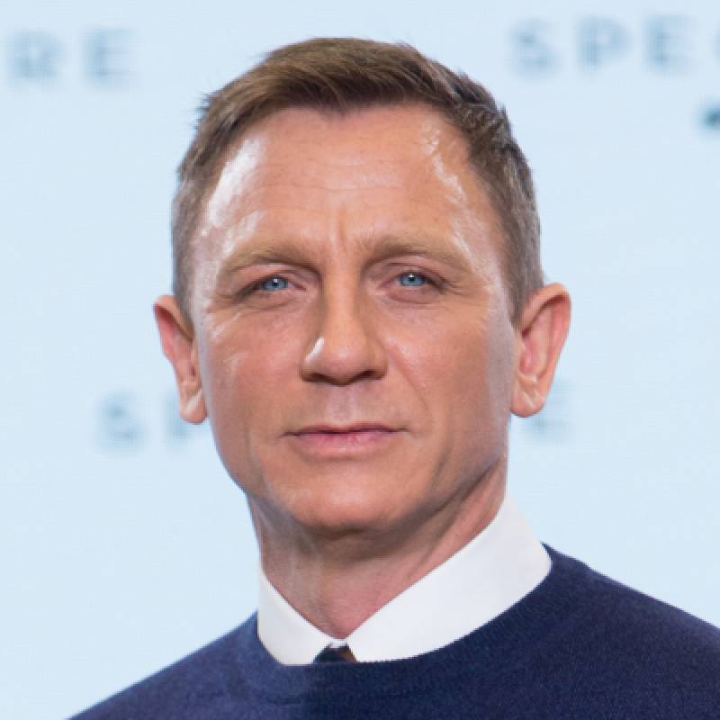 Daniel Craig