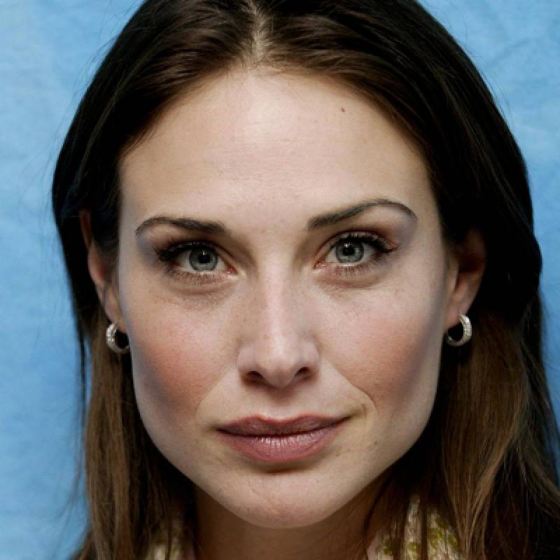 Claire Forlani